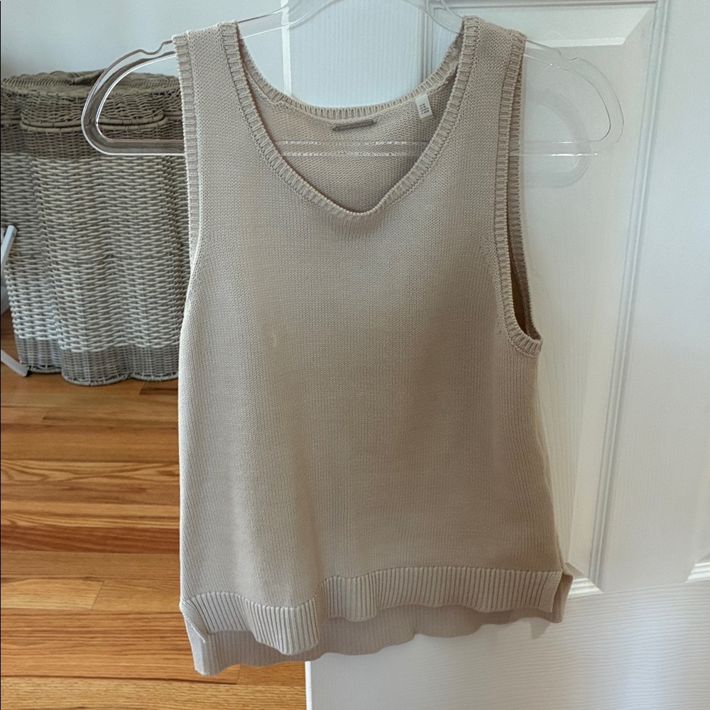 Elie Tahari Beige Sleeveless Tank Top